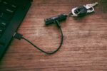 Презареждаем фенер Olight I1R 2 PRO 180 лумена черен » Force.BG