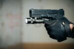 Пистолетен фенер с лазерен целеуказател Olight Baldr Pro R 1350 Лумена » Force.BG
