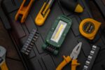 Работна лампа Olight Swivel 400 лумена Зелена » Force.BG