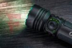 Мощен EDC фенер Olight Seeker 4 Pro 4600 лумена бял » Force.BG