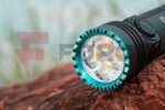 Мощен EDC фенер Olight Seeker 4 Pro 4600 лумена бял » Force.BG