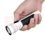 Мощен EDC фенер Olight Seeker 4 Pro 4600 лумена бял » Force.BG