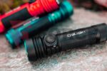 Мощен EDC фенер Olight Seeker 4 Pro 4600 лумена бял » Force.BG